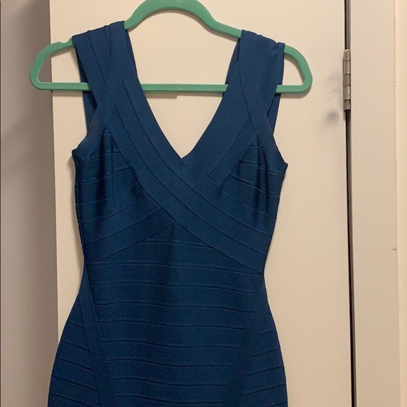 Herve Leger dress! Size Small! - Picture 4 of 4